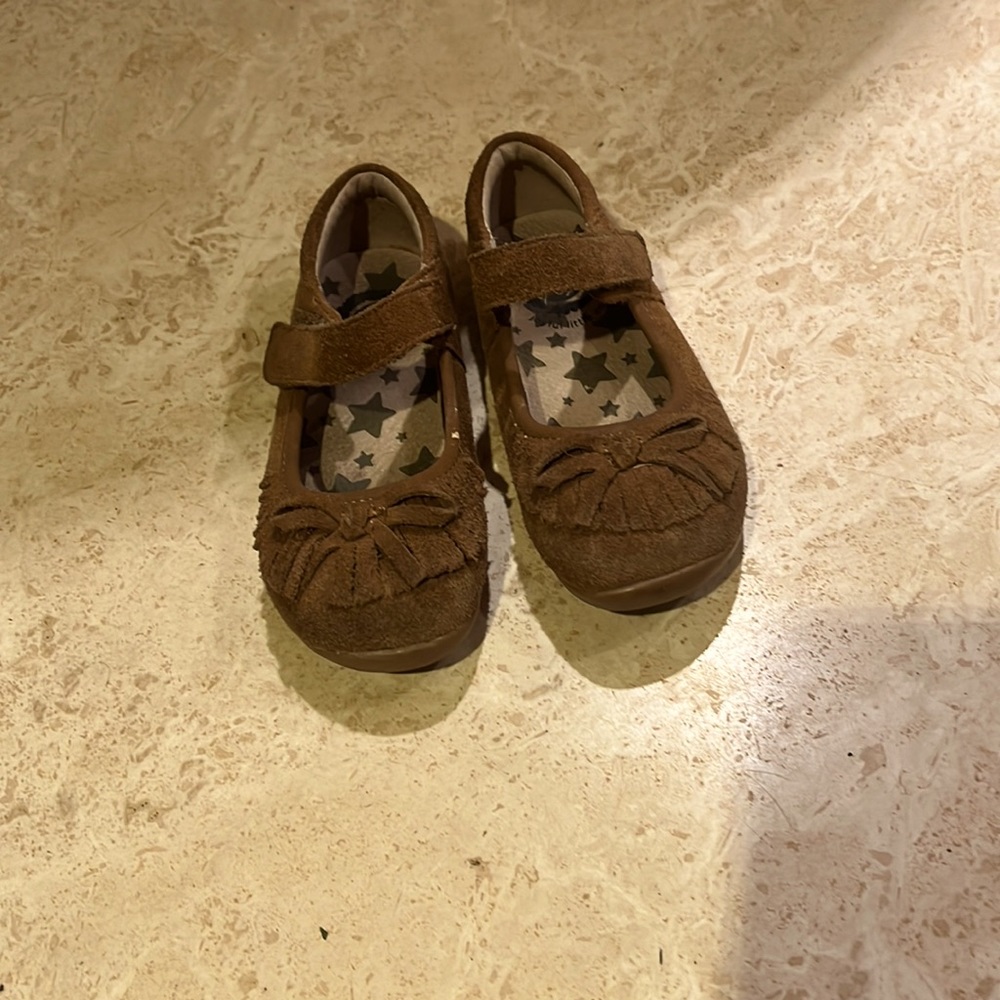 Livie and Luca brown shoes size 9T